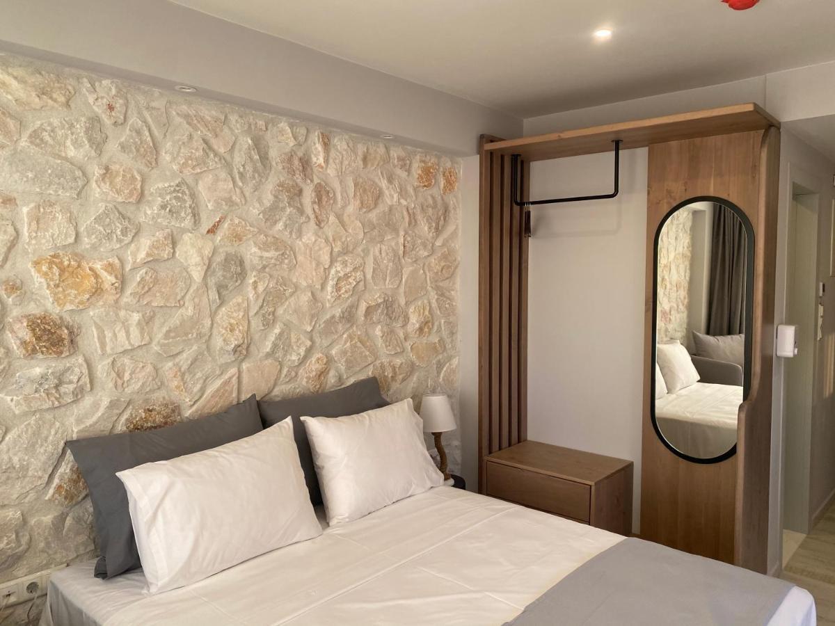 Kali Thea Suites Neos Marmaras Exterior photo